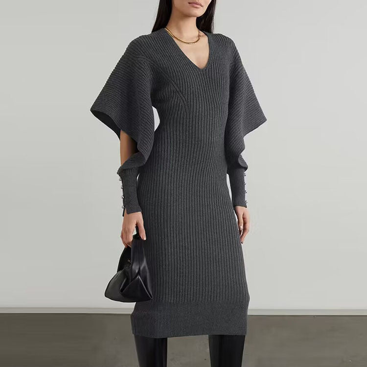 Urban wool dress with bat sleeves