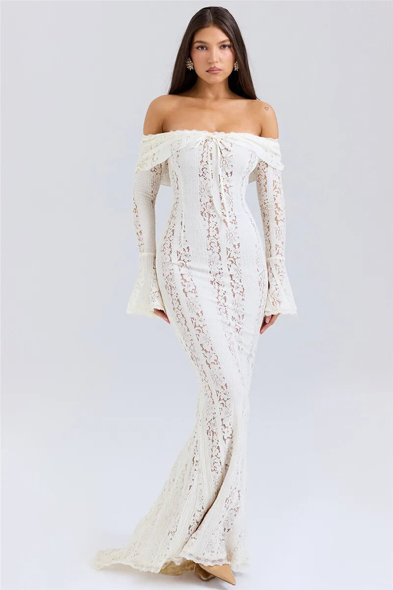 Robe dentelle lacée chic