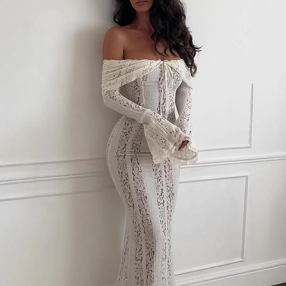 Robe dentelle lacée chic