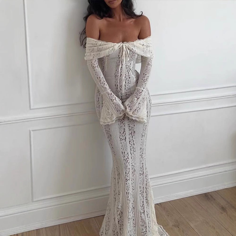 Robe dentelle lacée chic